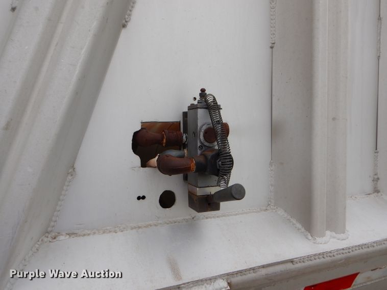 image for item FT9631 1989 Mate bottom dump trailer