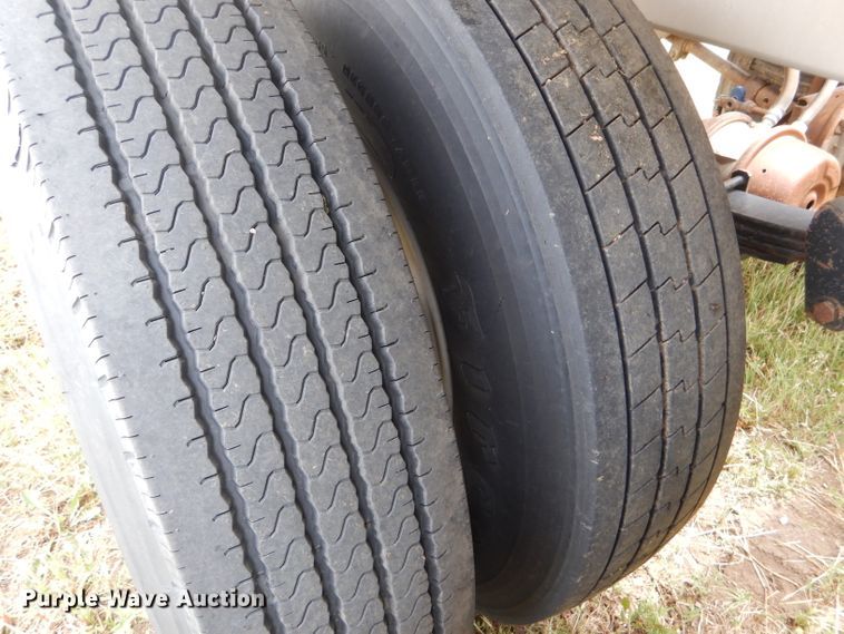 image for item FT9631 1989 Mate bottom dump trailer