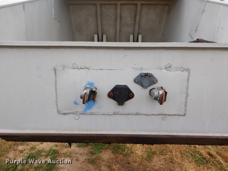 image for item FT9631 1989 Mate bottom dump trailer