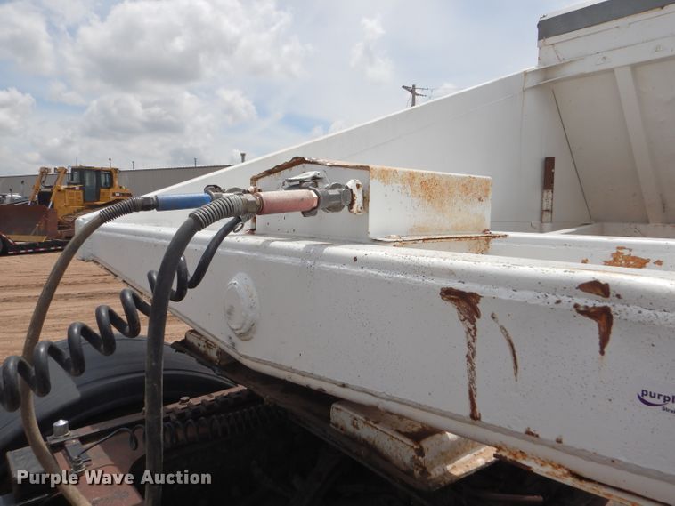 image for item FT9632 1991 Ranch bottom dump trailer