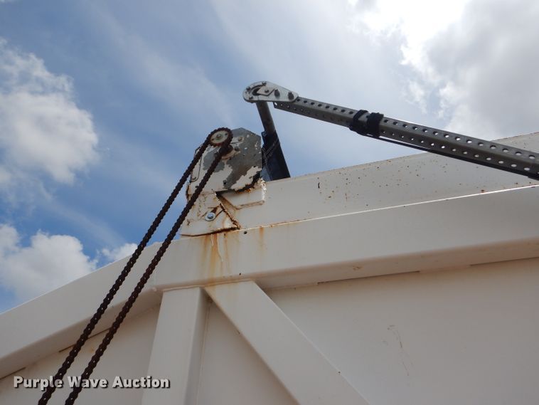 image for item FT9632 1991 Ranch bottom dump trailer