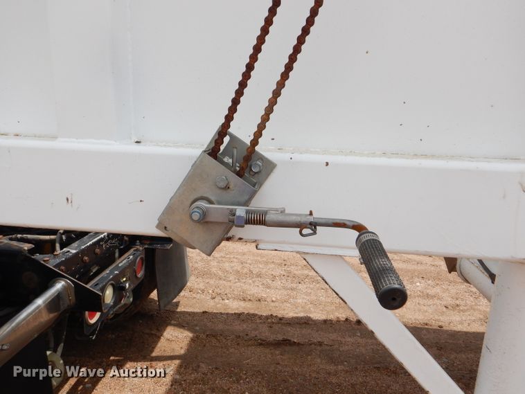 image for item FT9632 1991 Ranch bottom dump trailer