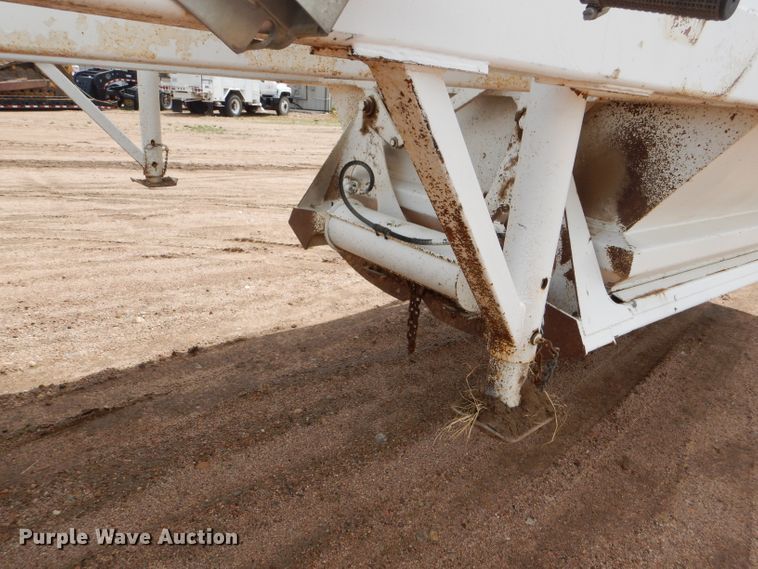 image for item FT9632 1991 Ranch bottom dump trailer