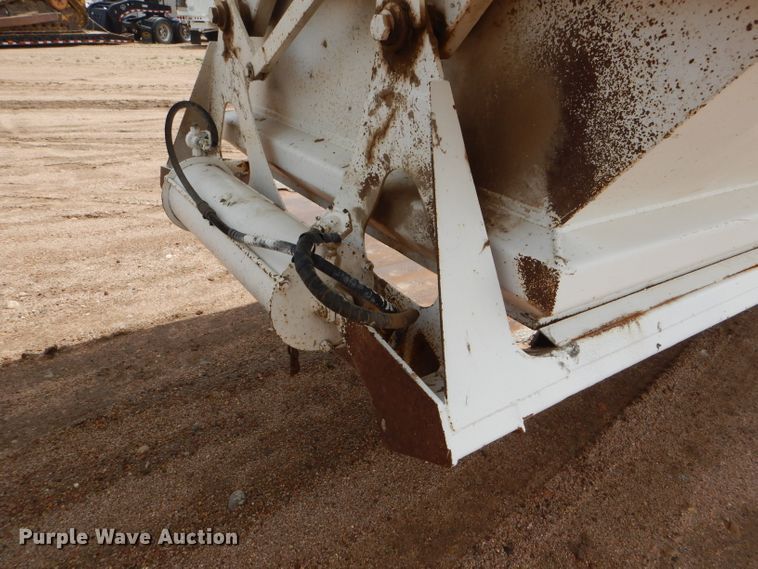 image for item FT9632 1991 Ranch bottom dump trailer