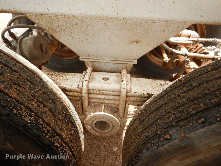 image for item FT9632 1991 Ranch bottom dump trailer