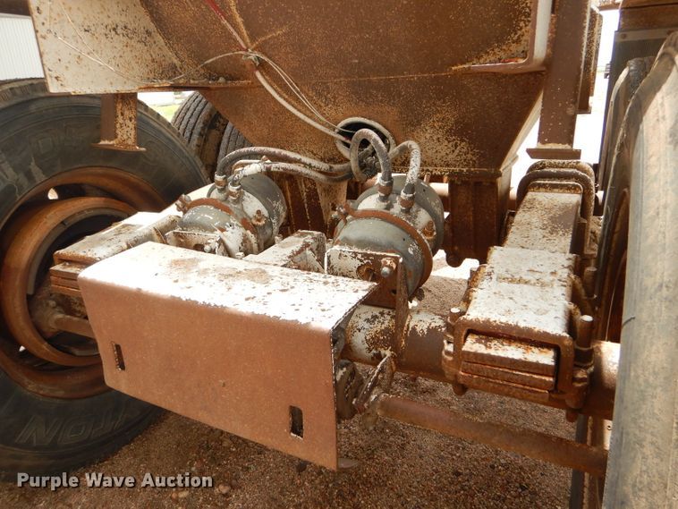 image for item FT9632 1991 Ranch bottom dump trailer