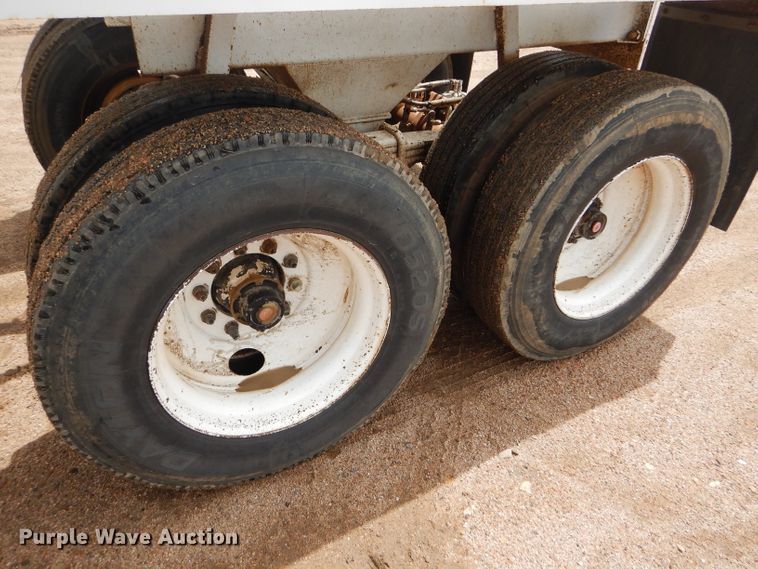 image for item FT9632 1991 Ranch bottom dump trailer