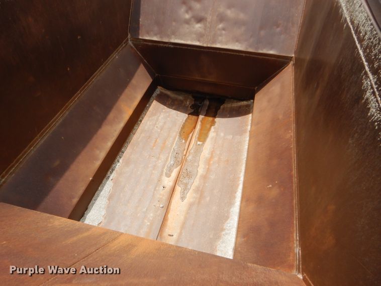 image for item FT9632 1991 Ranch bottom dump trailer