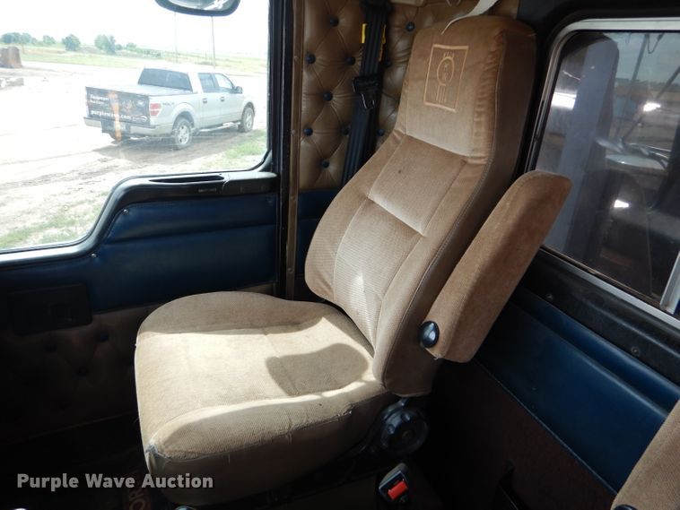 image for item FT9633 2000 Kenworth W900B semi truck