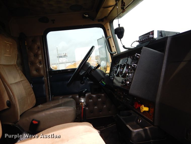 image for item FT9633 2000 Kenworth W900B semi truck