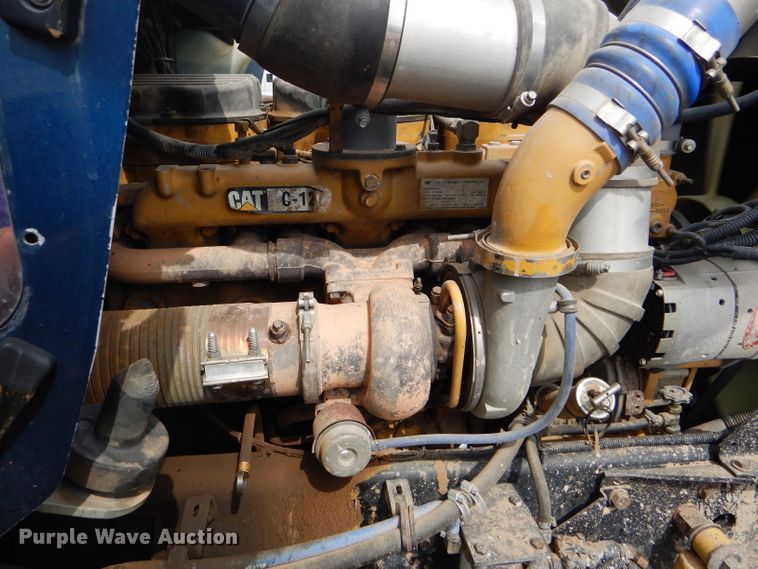 image for item FT9633 2000 Kenworth W900B semi truck