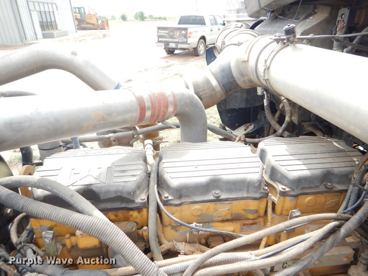 image for item FT9633 2000 Kenworth W900B semi truck