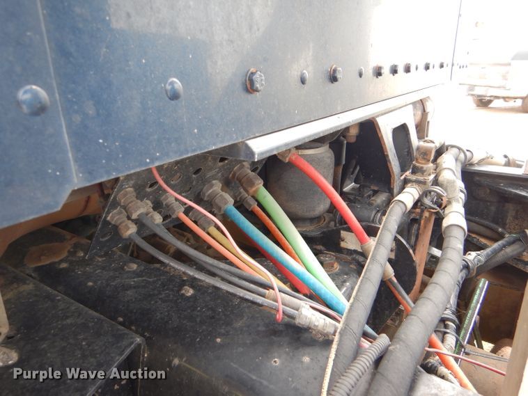 image for item FT9633 2000 Kenworth W900B semi truck