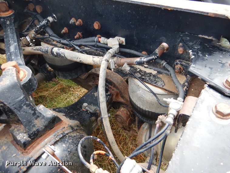 image for item FT9633 2000 Kenworth W900B semi truck