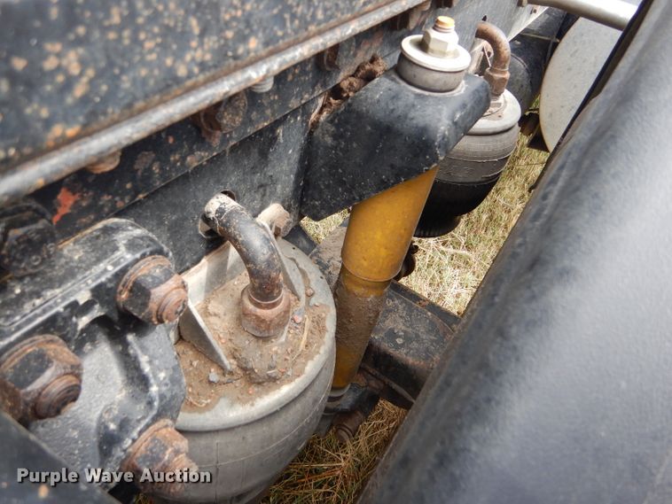 image for item FT9633 2000 Kenworth W900B semi truck