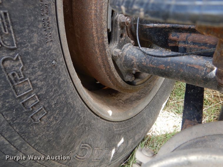 image for item FT9633 2000 Kenworth W900B semi truck