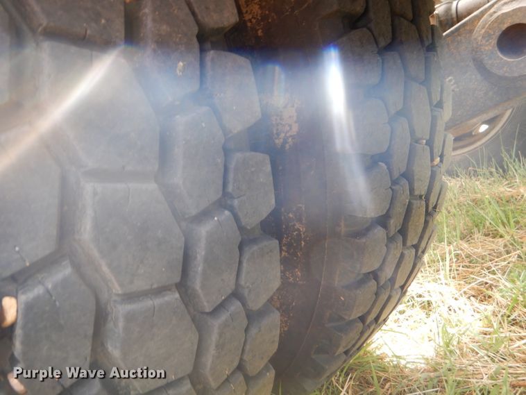 image for item FT9633 2000 Kenworth W900B semi truck