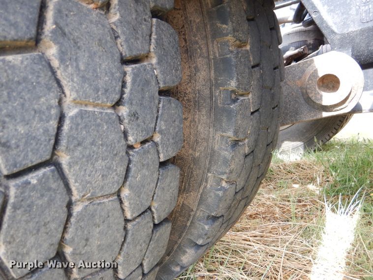 image for item FT9633 2000 Kenworth W900B semi truck