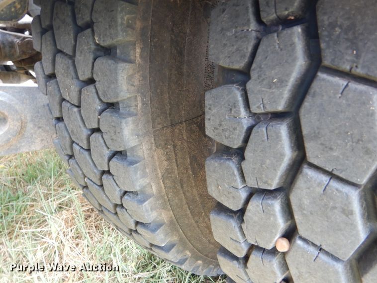 image for item FT9633 2000 Kenworth W900B semi truck