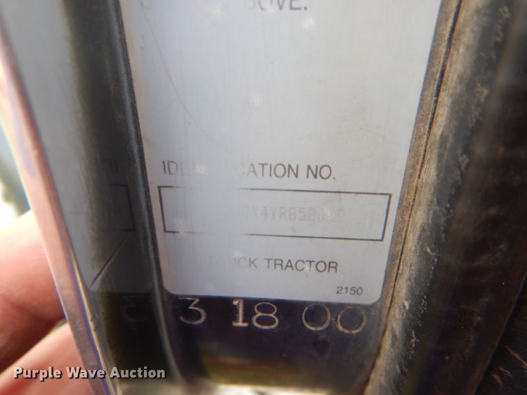 image for item FT9633 2000 Kenworth W900B semi truck