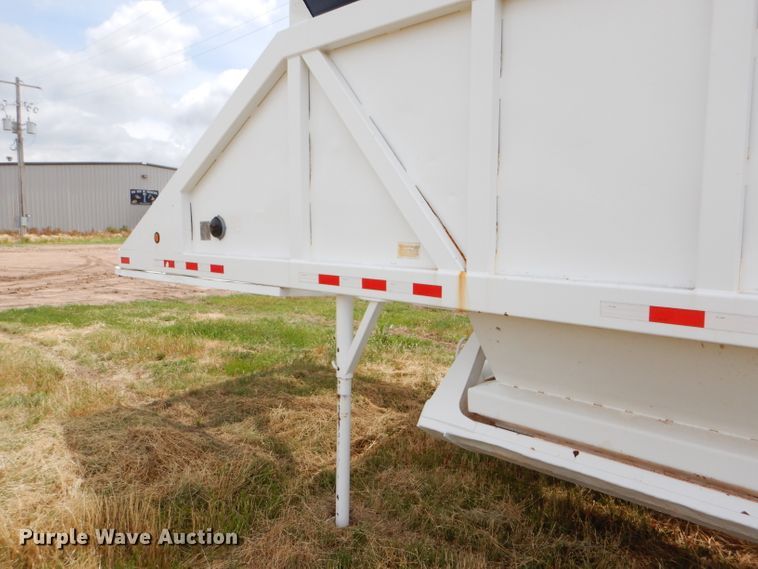 image for item FT9634 1988 Ranch bottom dump trailer