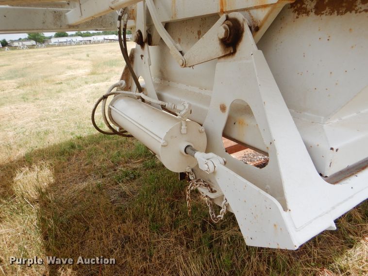 image for item FT9634 1988 Ranch bottom dump trailer