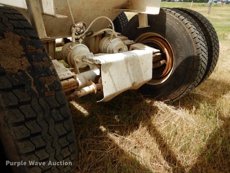 image for item FT9634 1988 Ranch bottom dump trailer