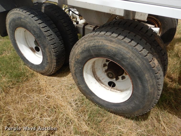 image for item FT9634 1988 Ranch bottom dump trailer