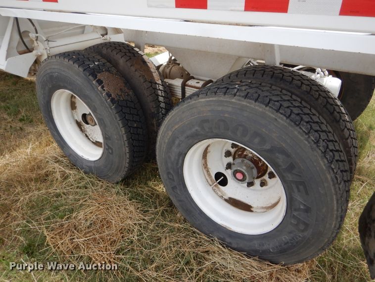 image for item FT9634 1988 Ranch bottom dump trailer