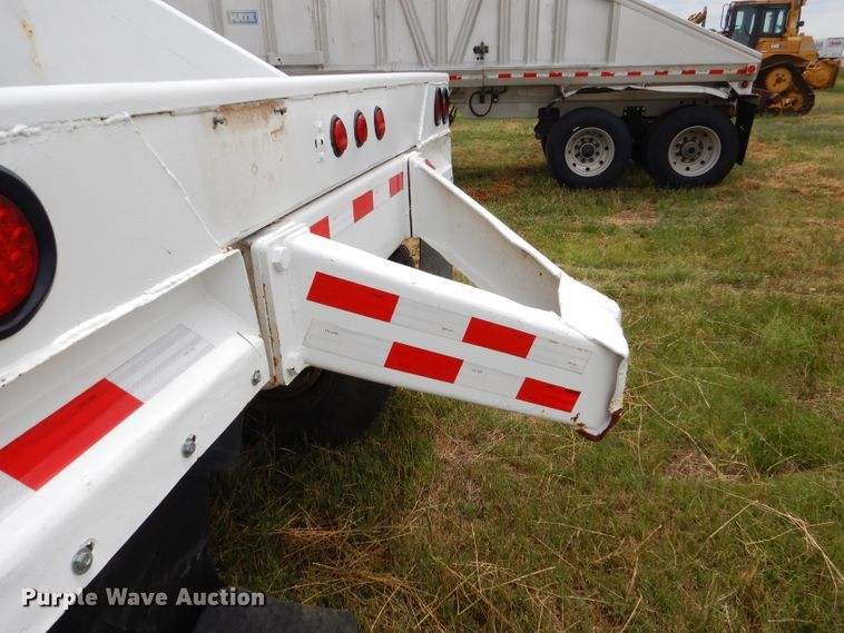 image for item FT9634 1988 Ranch bottom dump trailer