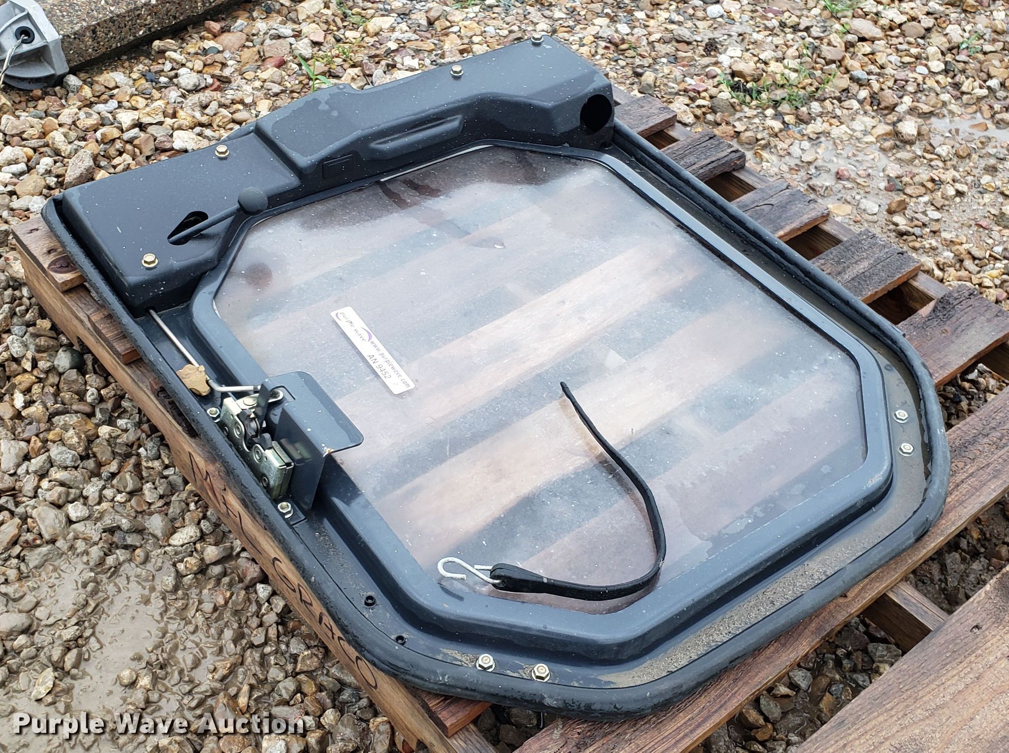 Bobcat F series skid steer doors in Olathe, KS Item AN9452 sold