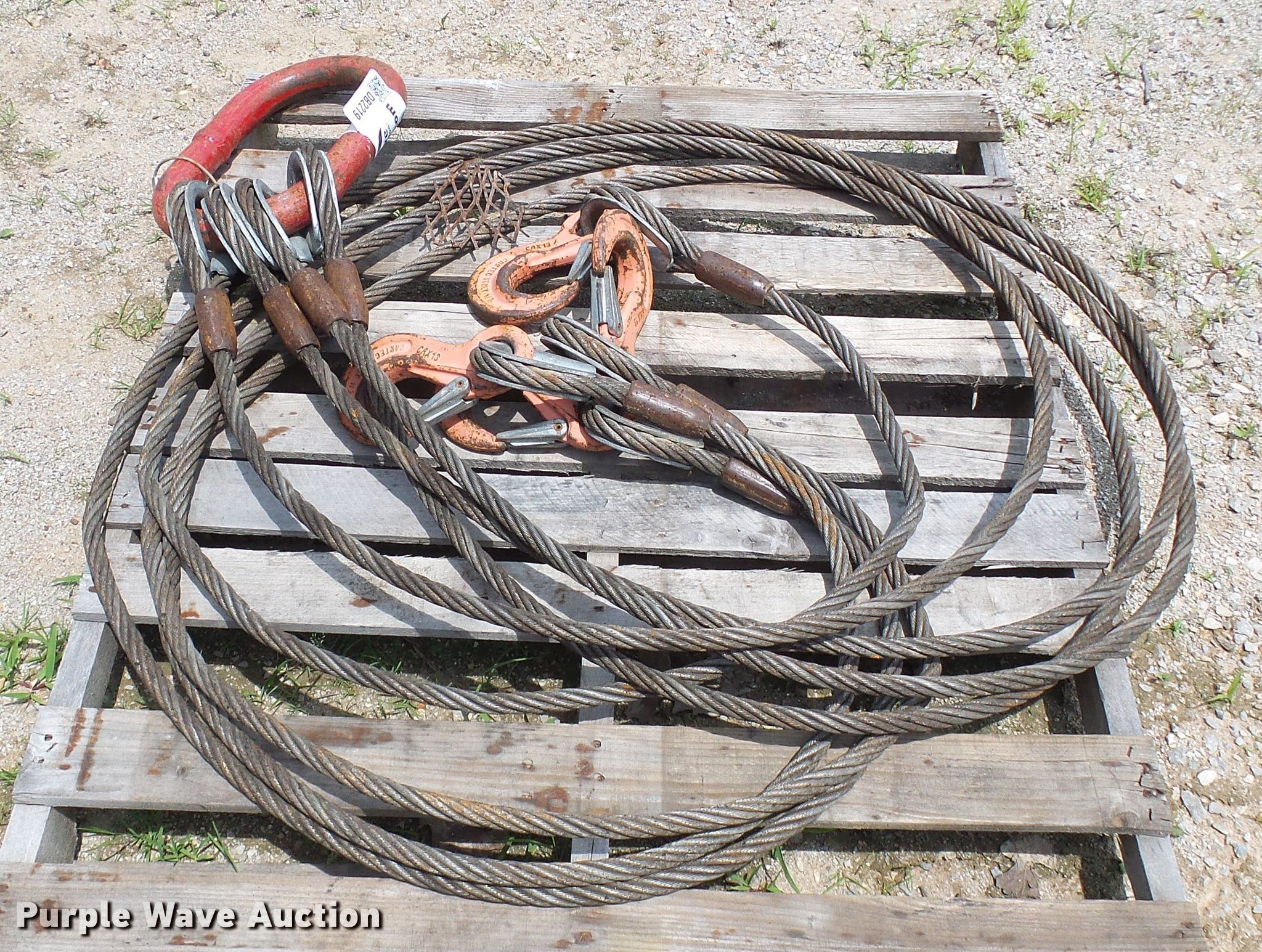 (4) choker cables in Cassville, MO Item DB2219 sold Purple Wave