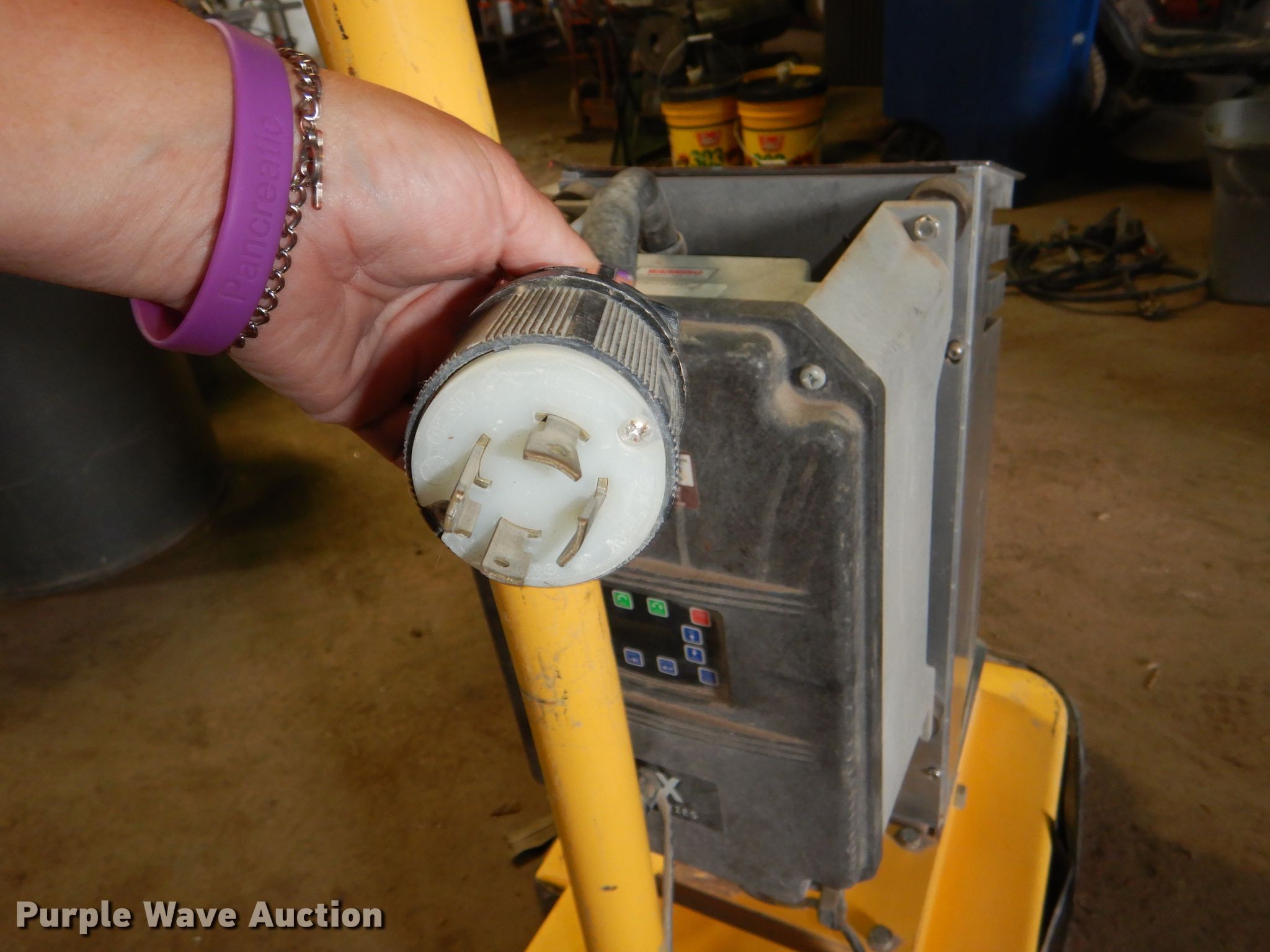 Werkmaster Titan XT concrete grinder with vacuum in Ottawa, KS Item