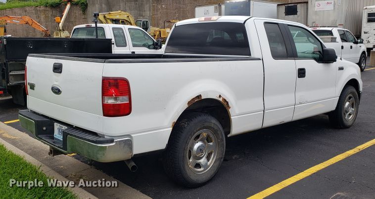 image for item EU9855 2005 Ford F150 SuperCab pickup truck