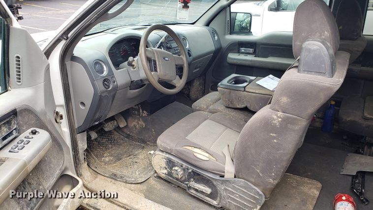 image for item EU9855 2005 Ford F150 SuperCab pickup truck