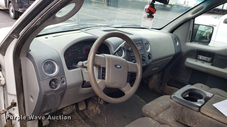 image for item EU9855 2005 Ford F150 SuperCab pickup truck