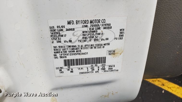 image for item EU9855 2005 Ford F150 SuperCab pickup truck