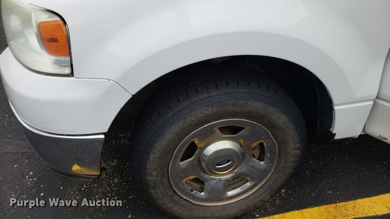 image for item EU9855 2005 Ford F150 SuperCab pickup truck