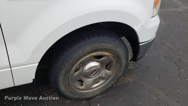 image for item EU9855 2005 Ford F150 SuperCab pickup truck