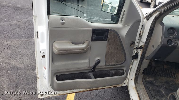 image for item EU9857 2007 Ford F150 pickup truck