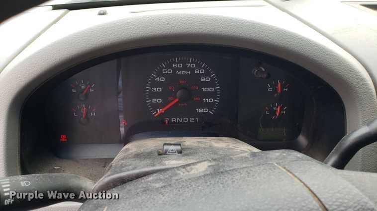 image for item EU9861 2005 Ford F150 SuperCab pickup truck