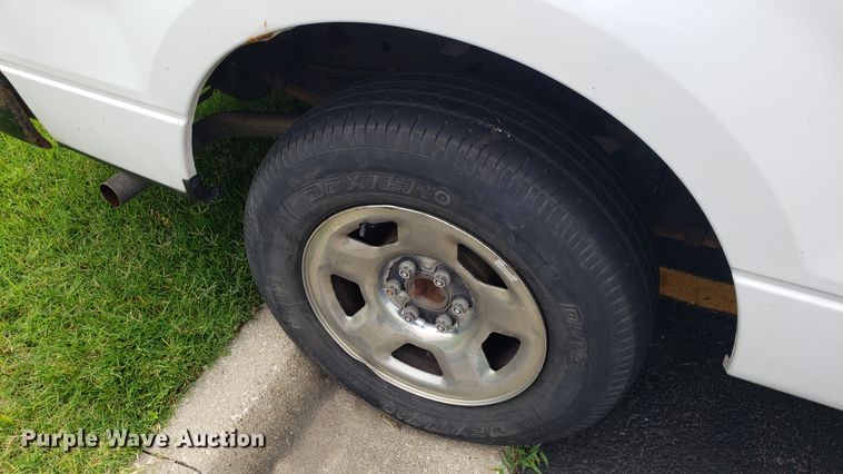 image for item EU9861 2005 Ford F150 SuperCab pickup truck