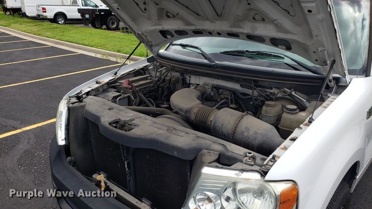 image for item EU9861 2005 Ford F150 SuperCab pickup truck