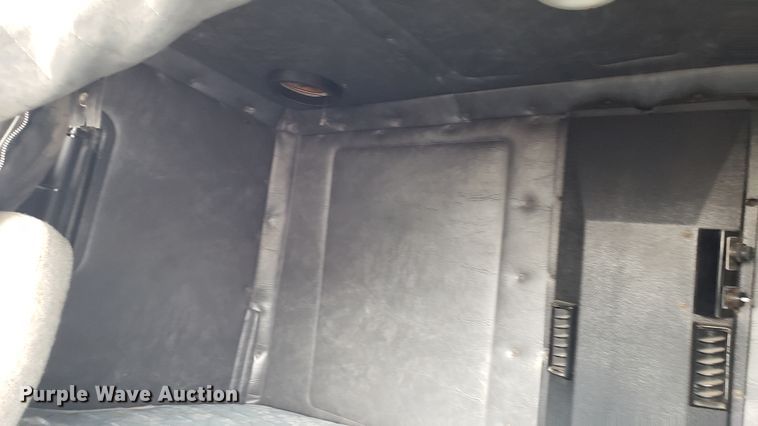 image for item EU9862 1993 White GMC WCM box truck