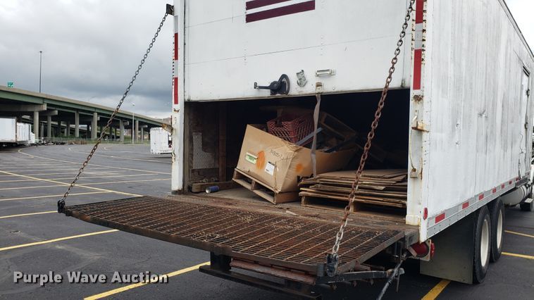 image for item EU9862 1993 White GMC WCM box truck