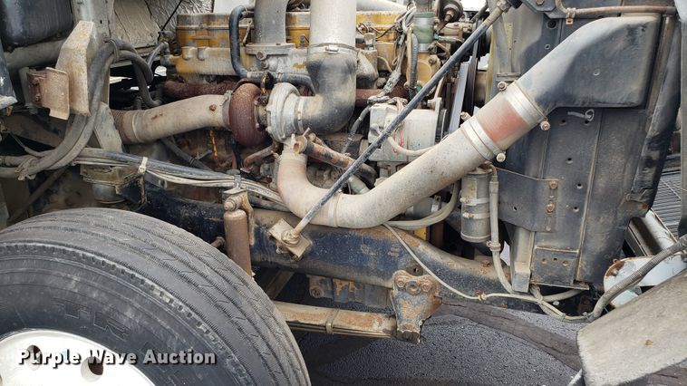 image for item EU9862 1993 White GMC WCM box truck