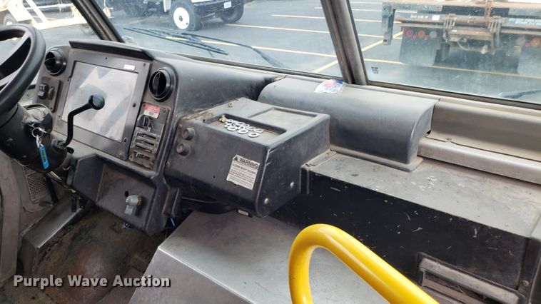 image for item EU9864 1996 Chevrolet P30 Utilimaster delivery truck