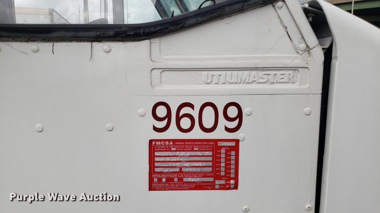 image for item EU9864 1996 Chevrolet P30 Utilimaster delivery truck