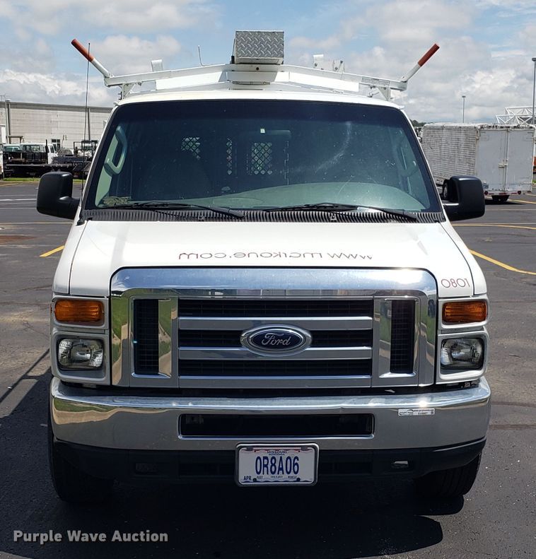 image for item EU9867 2008 Ford E250 van