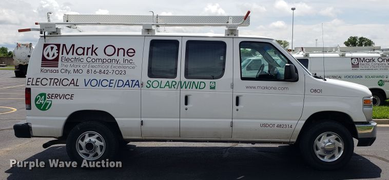 image for item EU9867 2008 Ford E250 van